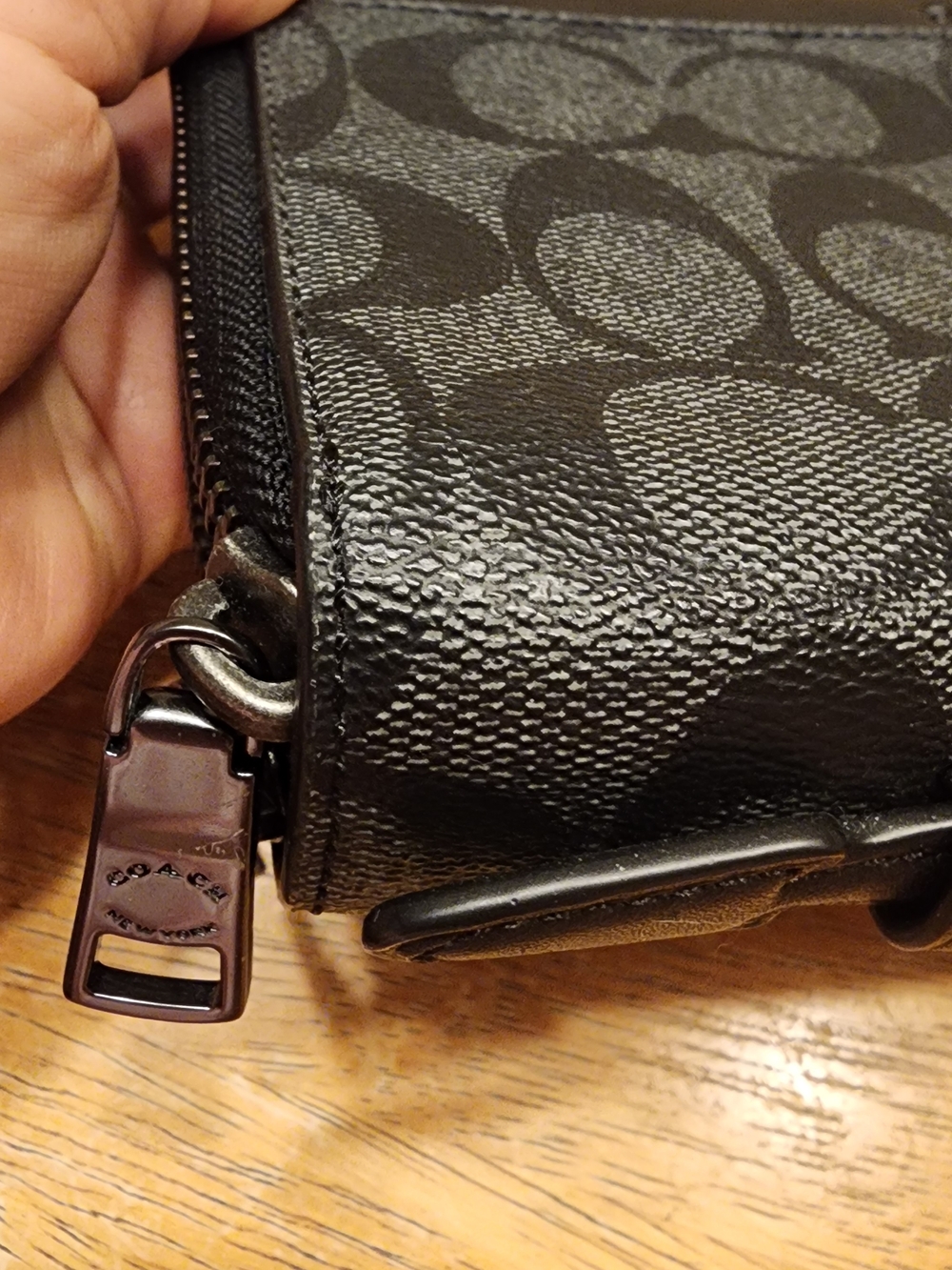 Coach Double Zip Travel Organizer Wallet Black Embossed Leather - Picture 4 of 16